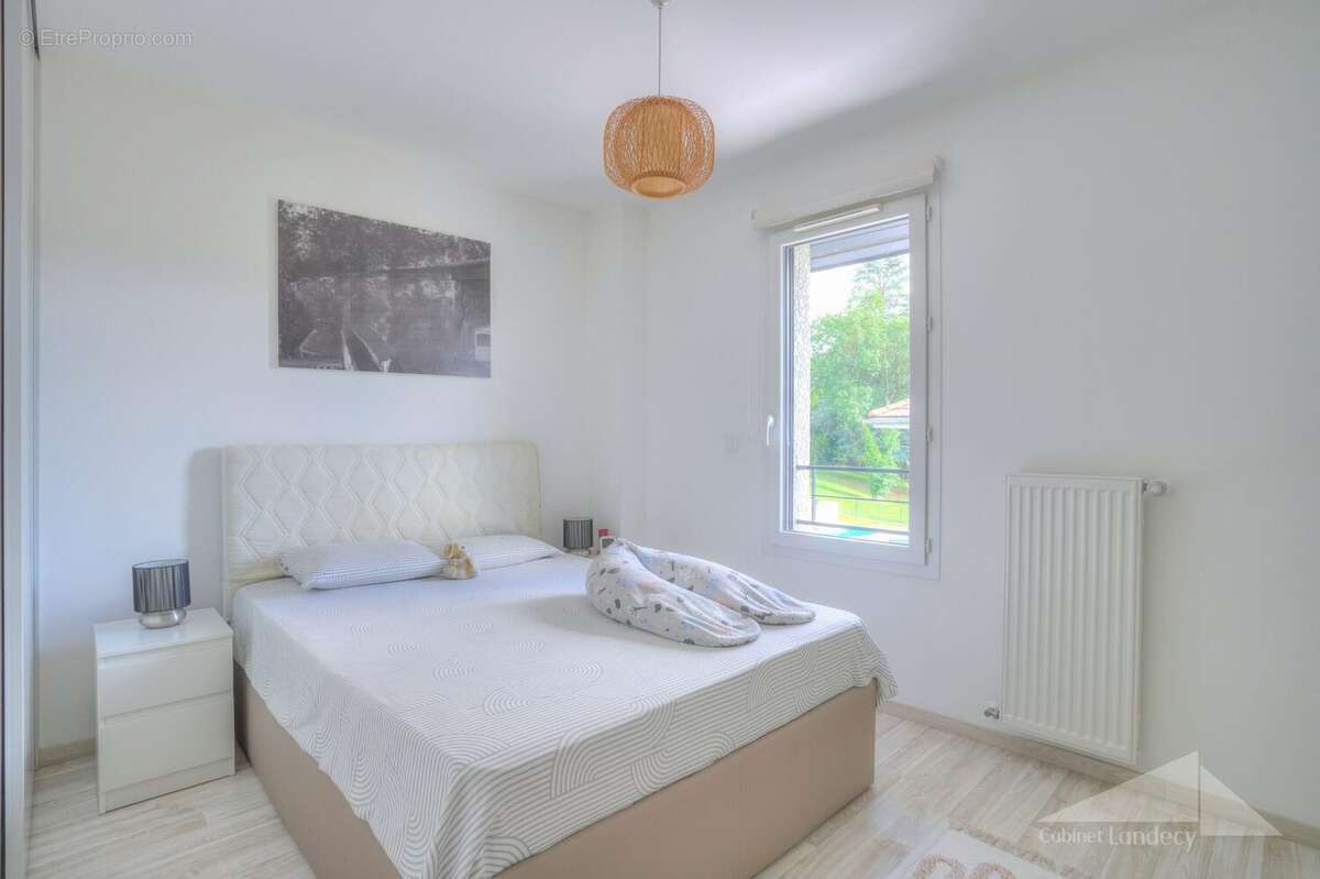 Maison à THOIRY