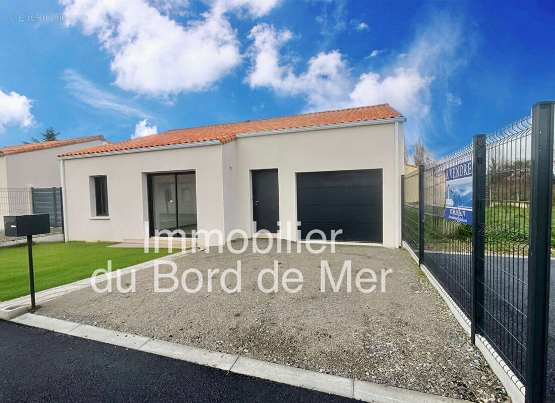 Maison à ANGLES
