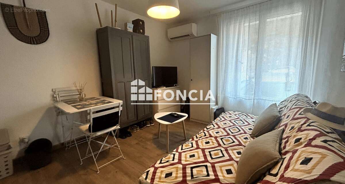 Appartement à BORMES-LES-MIMOSAS