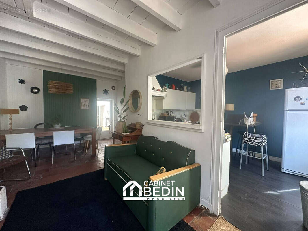 Maison 138 m² à Fronsac  - photo 3