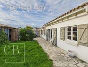 Photo 1 - Maison à SAINT-CLEMENT-DES-BALEINES