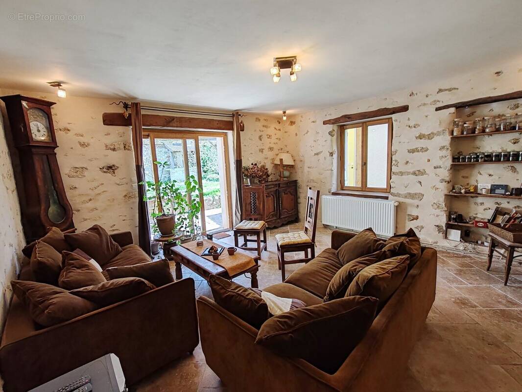 Maison à CHAMPAGNE-SUR-SEINE