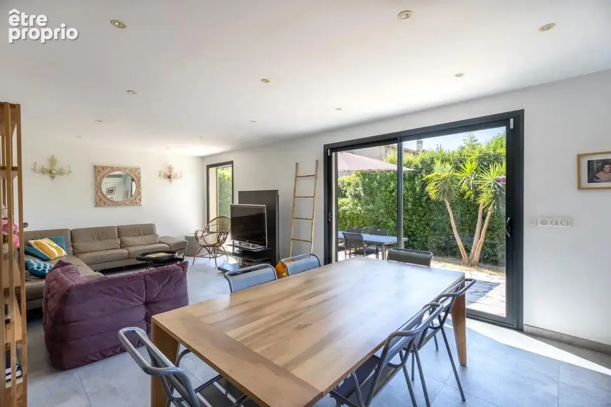 Toulon – cap brun – maison familiale 143 m² – terrain 930 m² – garage – dpe b - photo 4