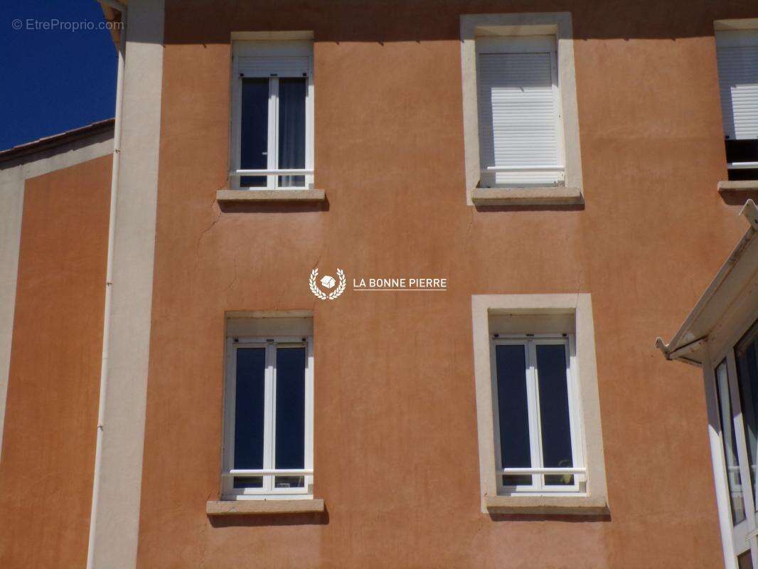 Commerce à PUGET-VILLE