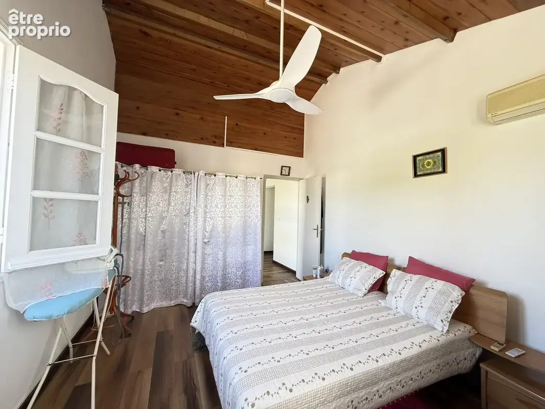 À VENDRE   Belle maison familiale idéalement située au Port - photo 11
