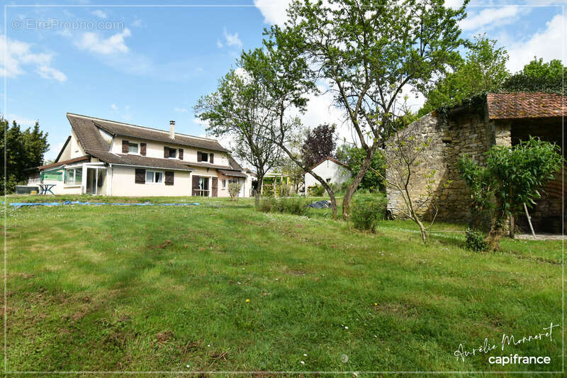 Maison à EPINEUIL-LE-FLEURIEL