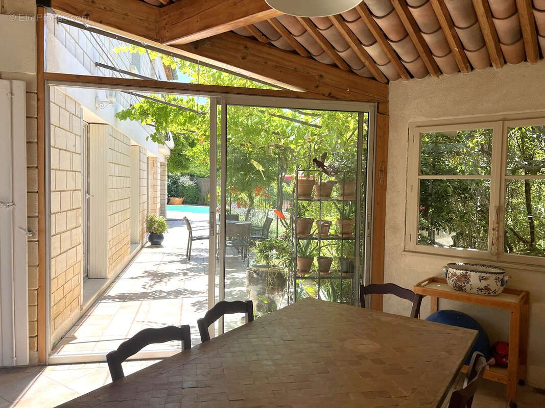 Maison à VILLENEUVE-LES-AVIGNON