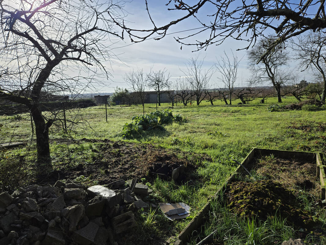 Terrain à LE FUILET