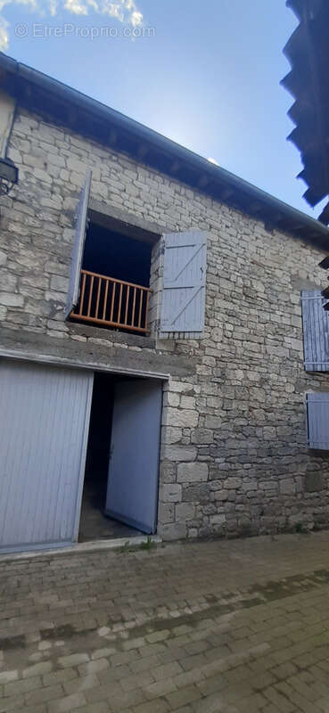 Maison à MONTPEZAT-DE-QUERCY