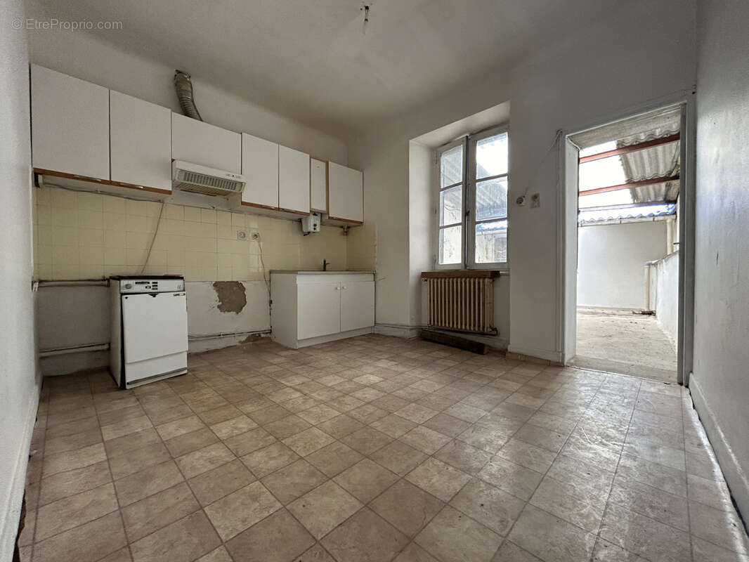 Appartement à NAUCELLE
