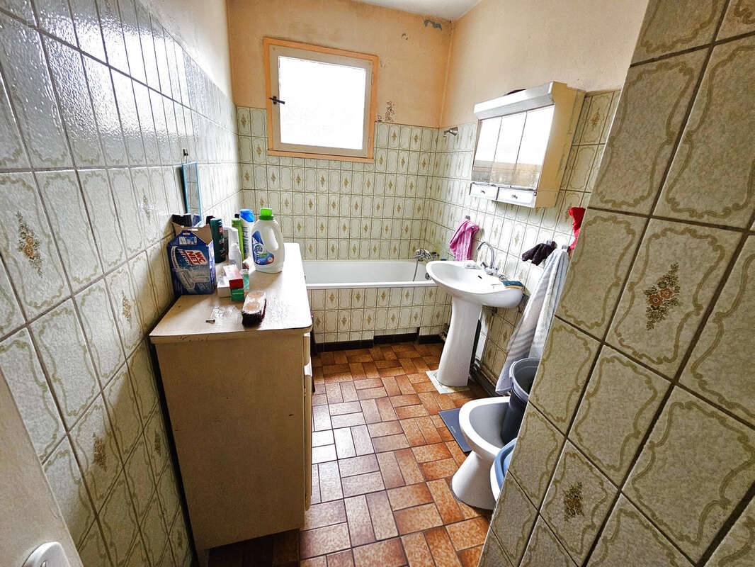 Maison à PAREMPUYRE