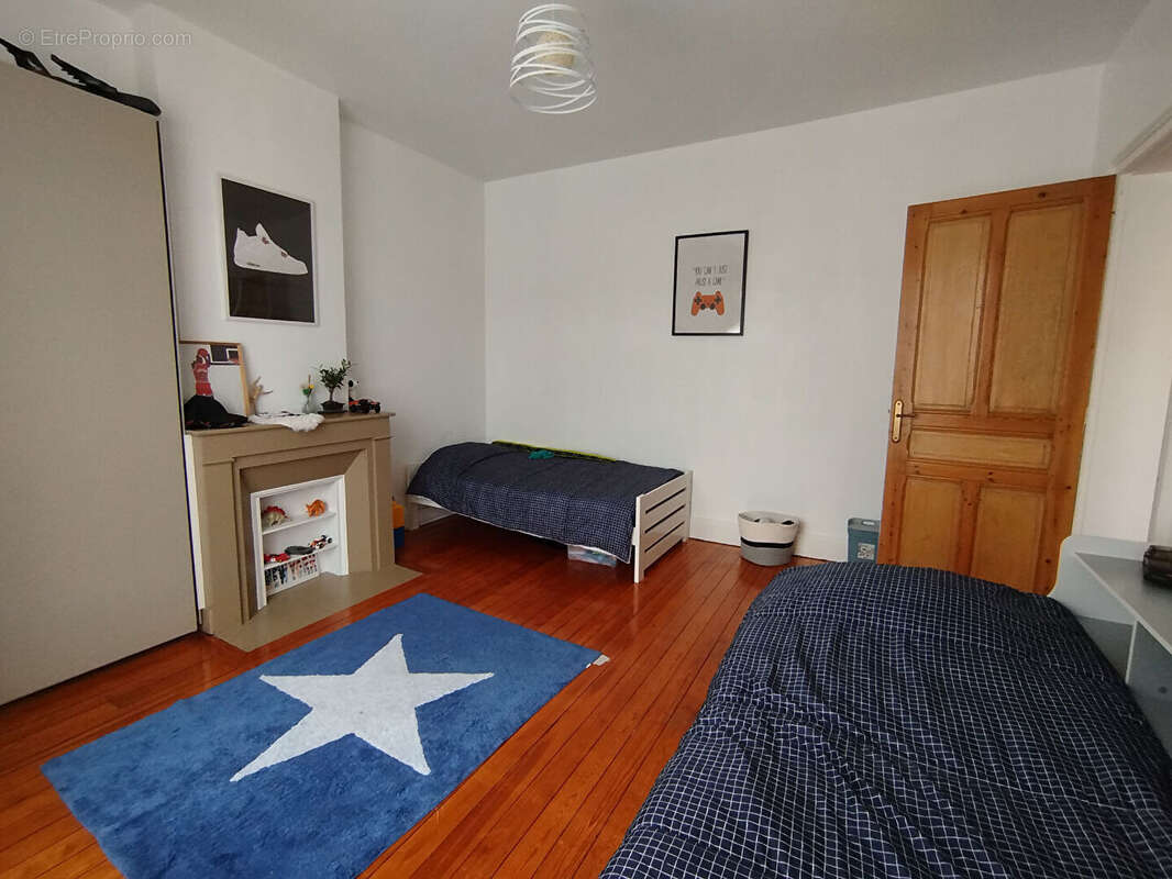 Maison à ORIGNY-SAINTE-BENOITE