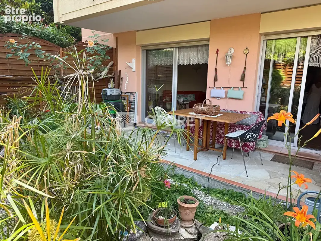 Charmant 2 pièces en rez de jardin avec terrasse et jardin privatif - photo 2
