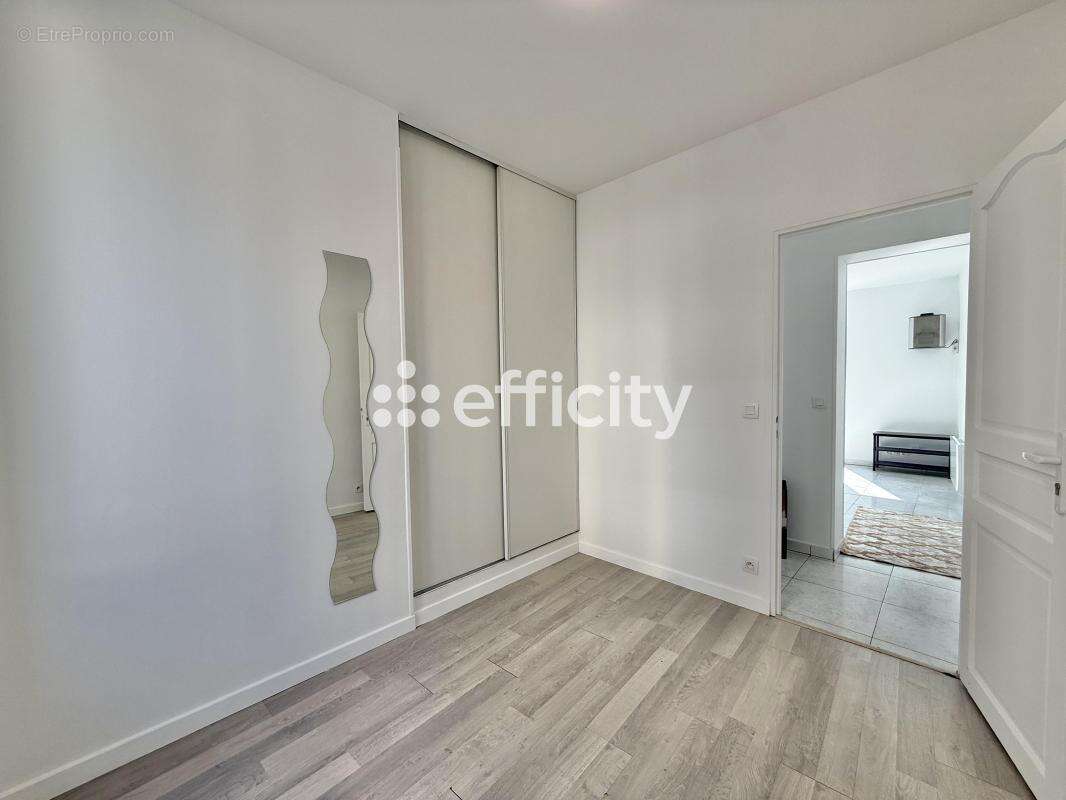 Appartement à BOURG-LA-REINE