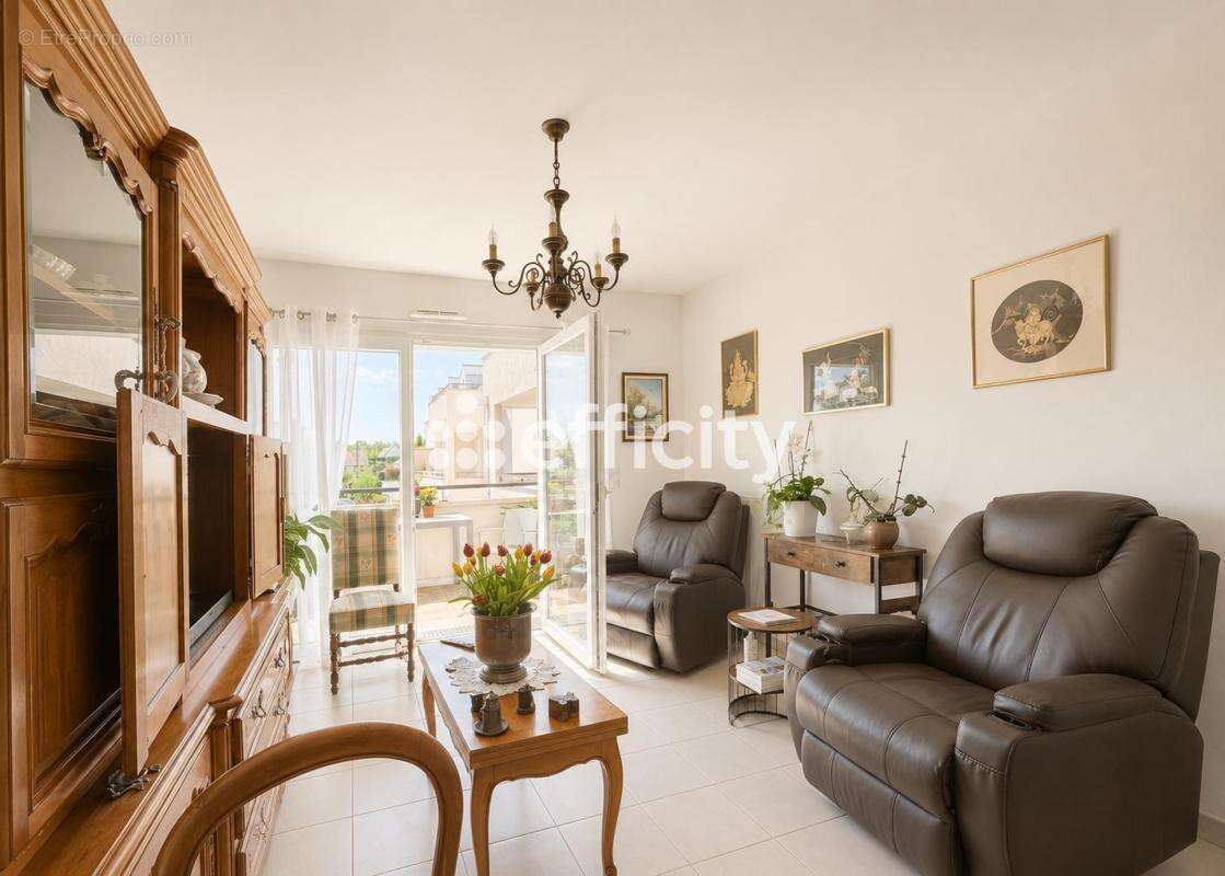Appartement à PRINGY