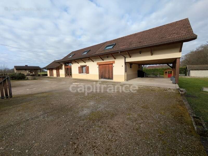 Maison à vendre 8 pièces proche de BLETTERANS (39) - photo 4