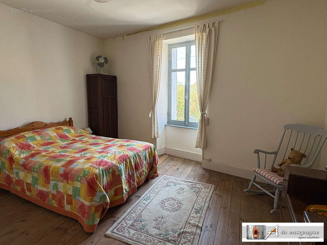 Maison 133 m² à Sannat  - photo 3