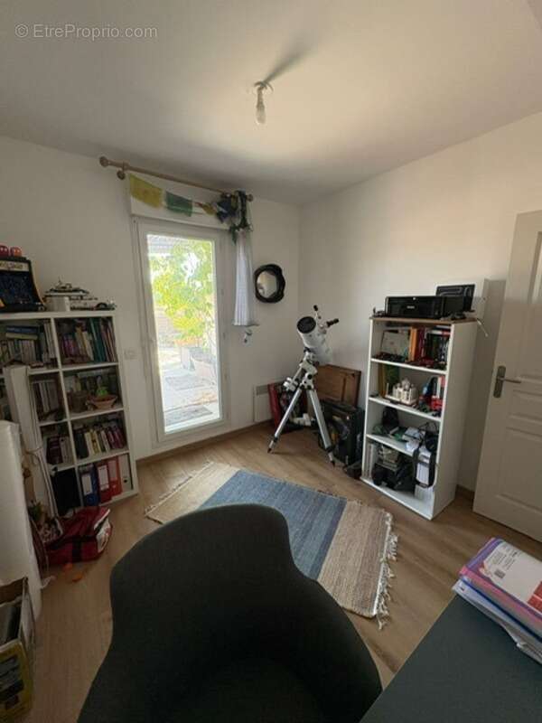 Appartement à ROQUEVAIRE