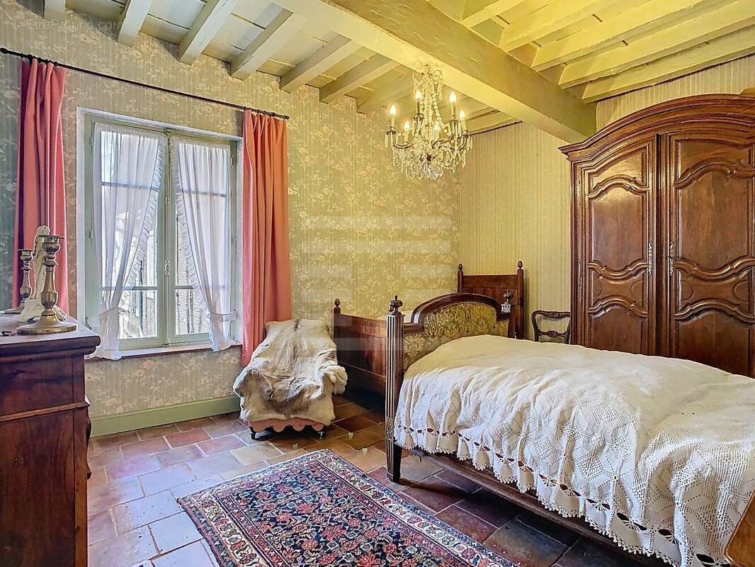 Maison à LISLE-SUR-TARN