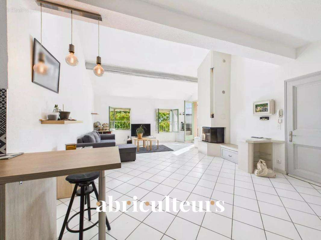 Appartement à PERTUIS