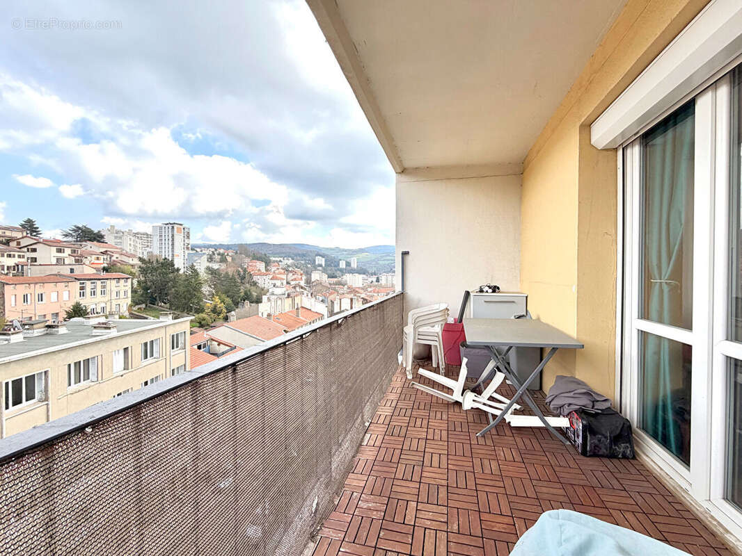 Appartement à SAINT-ETIENNE