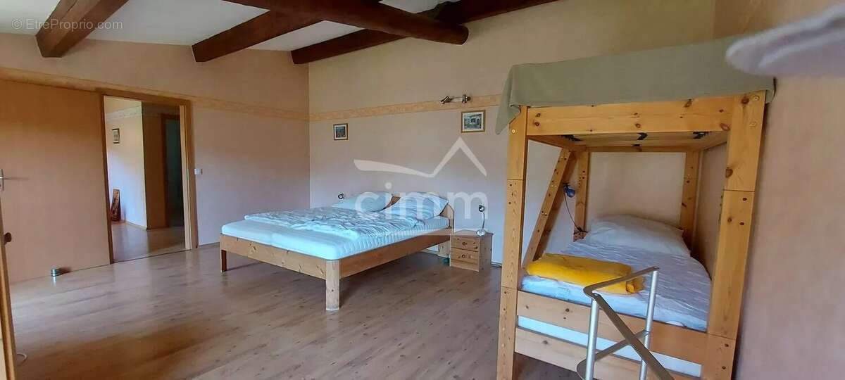 Maison à LA MOTTE-DU-CAIRE