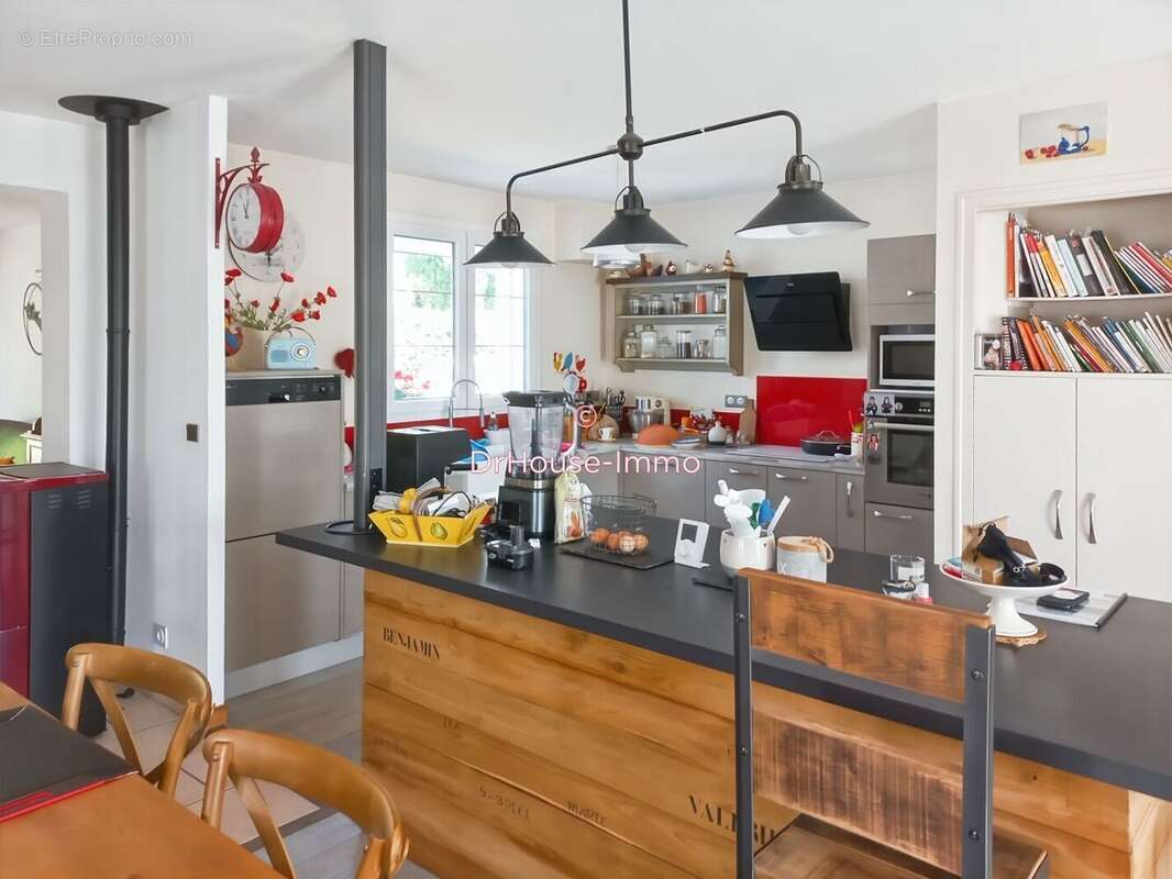 Maison à DOMPIERRE-SUR-MER