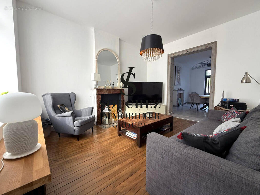 Maison 180 m² à Arras  - photo 2