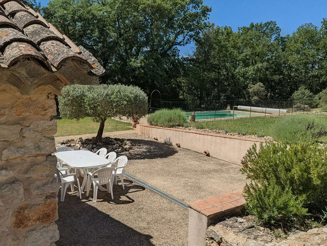 MOISSAC BELLEVUE, superbe mas renové sur 9530 m2 de terrain. - photo 16