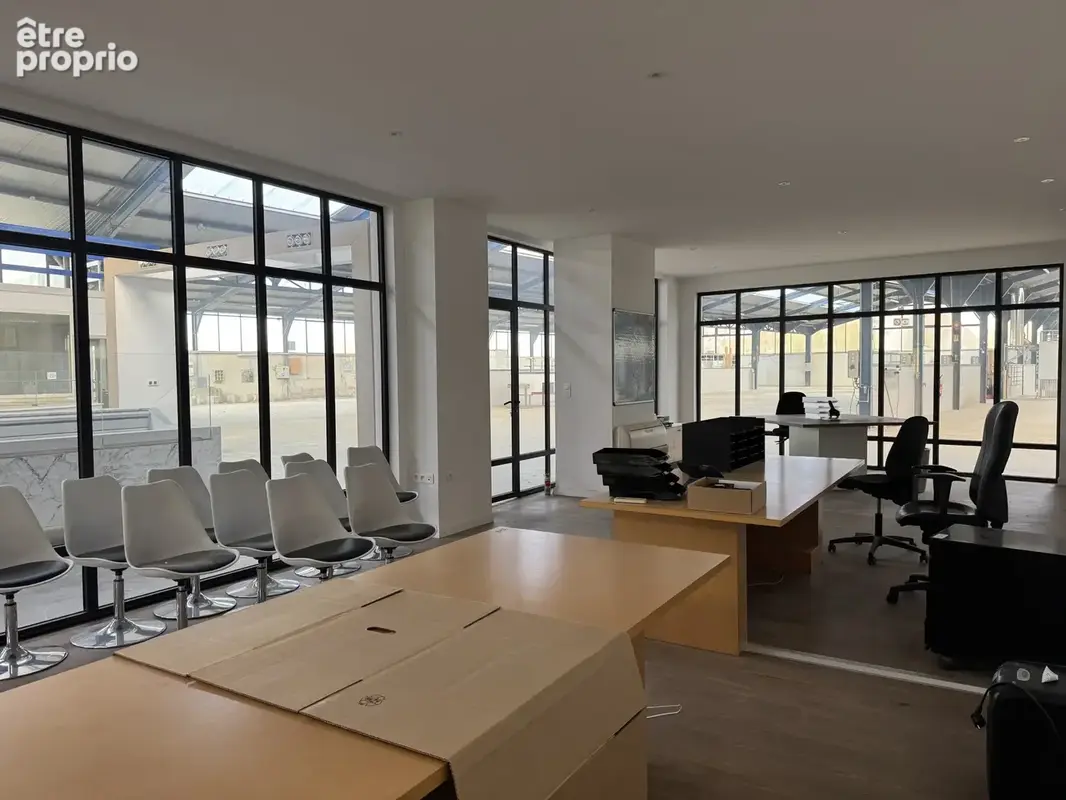 Local d’activité industrielle / bureaux / show room - photo 6