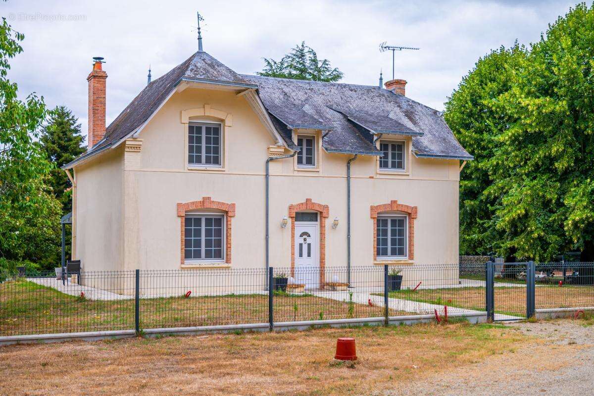 Maison à SABLE-SUR-SARTHE