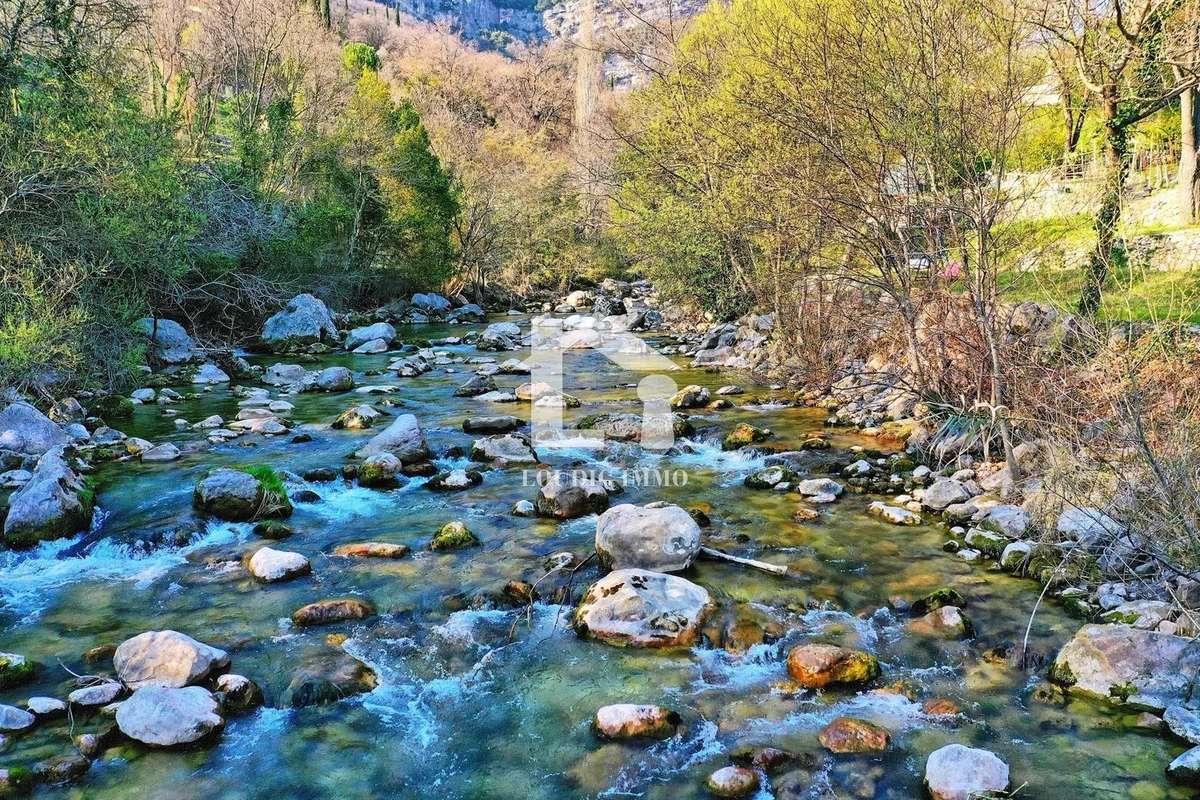 Maison à TOURRETTES-SUR-LOUP
