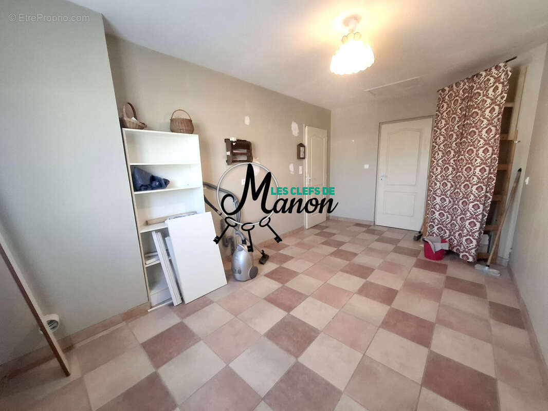 Maison à CHATEAUPONSAC