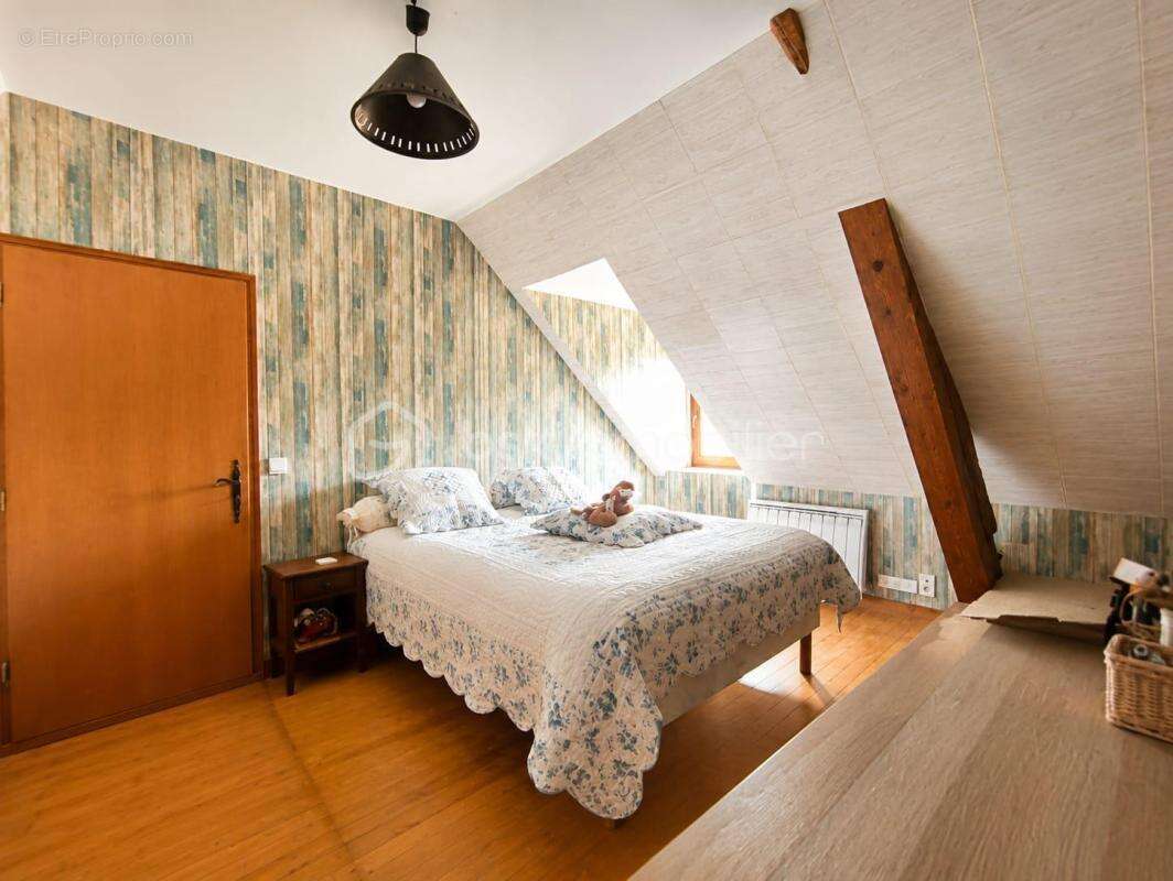 Maison de caractère avec deux habitations, piscine et 3 035 m² de terrain – Aux portes de Bergerac - photo 9