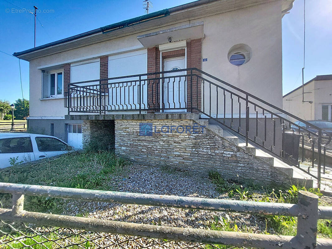 Maison à LIEZ