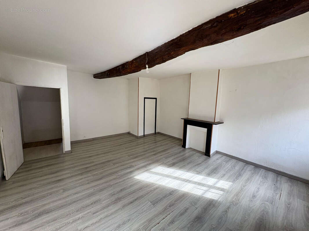 Appartement à SAINT-AMANS-SOULT