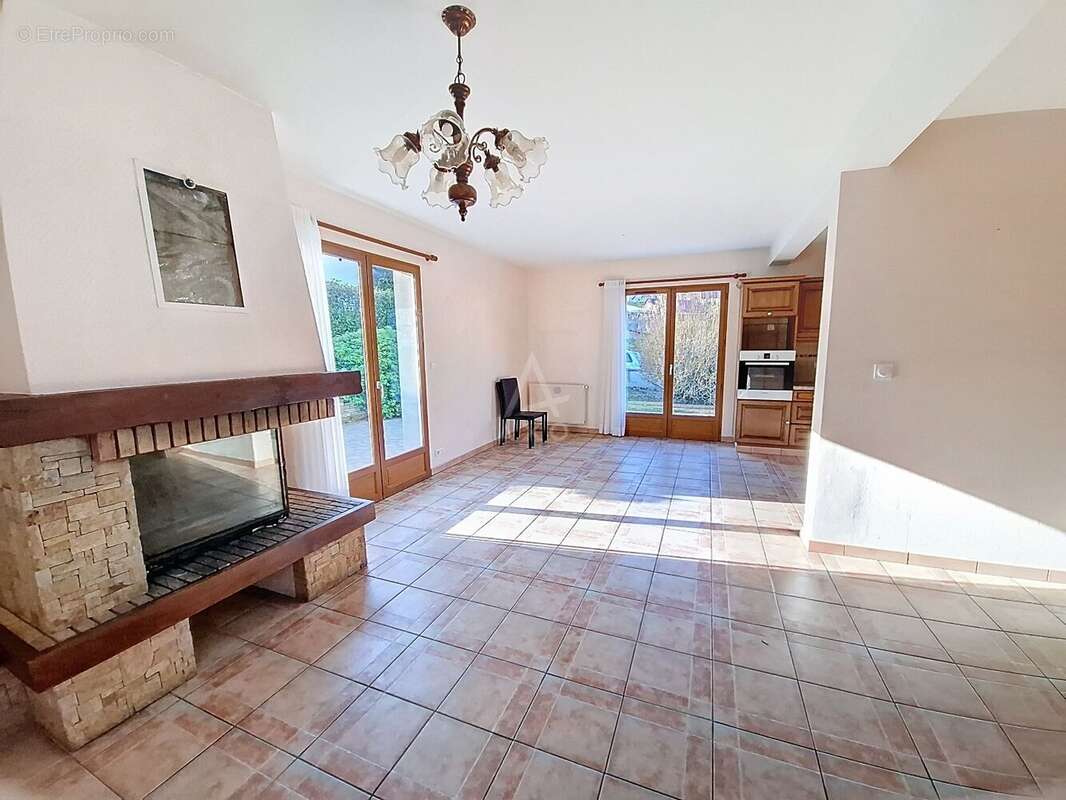 Maison à ARCIZANS-AVANT