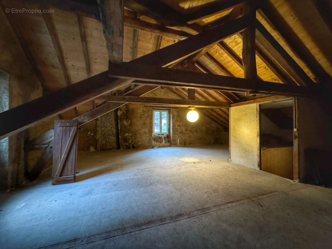 Maison mitoyenne en pierre à Urepel - photo 15