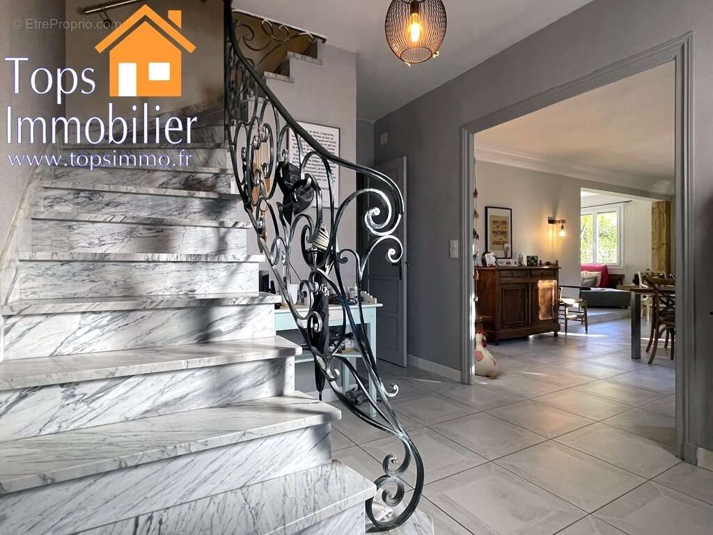 Maison à VILLEFRANCHE-DE-ROUERGUE