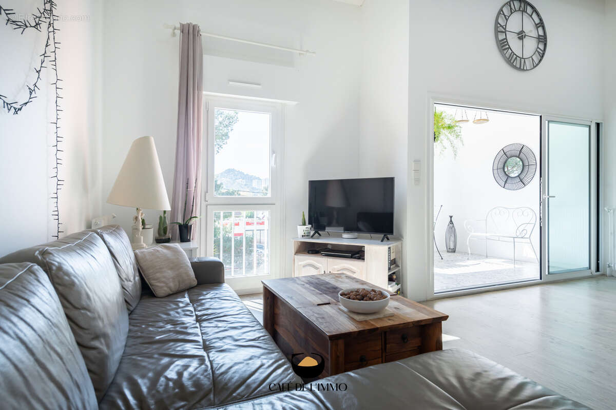 Appartement à MARSEILLE-9E