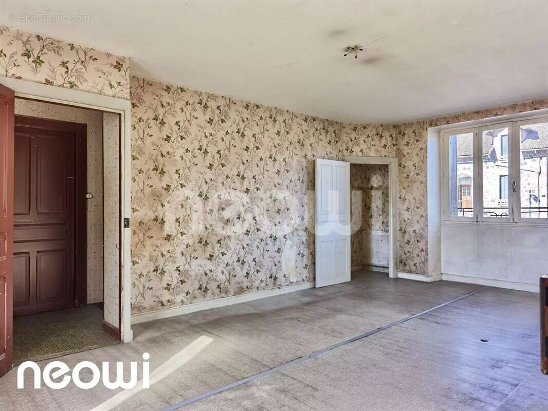 Maison à ARPAJON-SUR-CERE