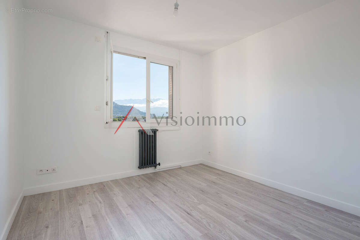 Appartement à SASSENAGE