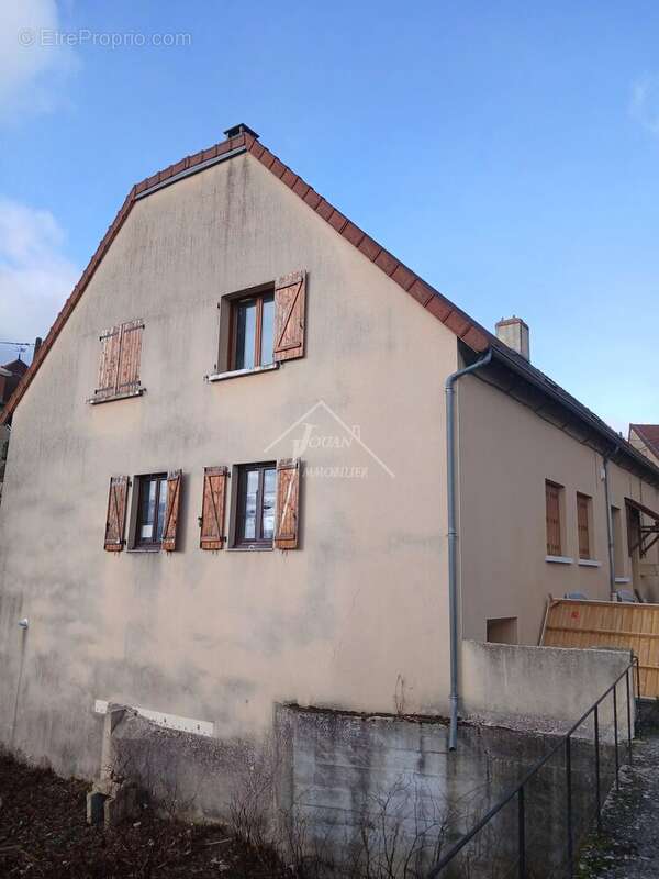 Appartement à VARENNES-SUR-ALLIER