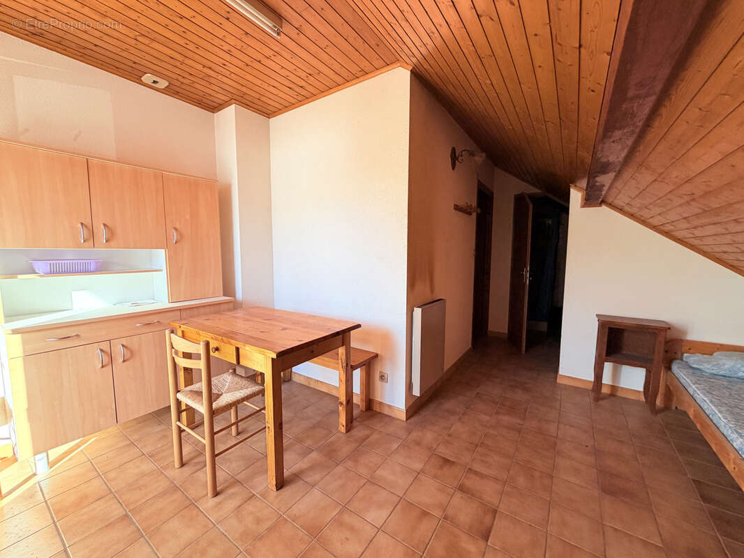 Appartement à ALBIEZ-MONTROND