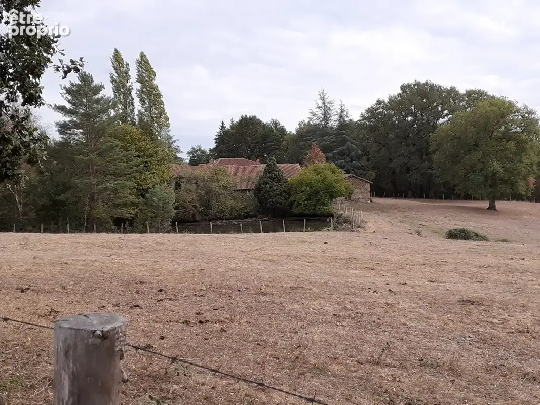 À saint-cyr authentique longère du xviie siècle - photo 2