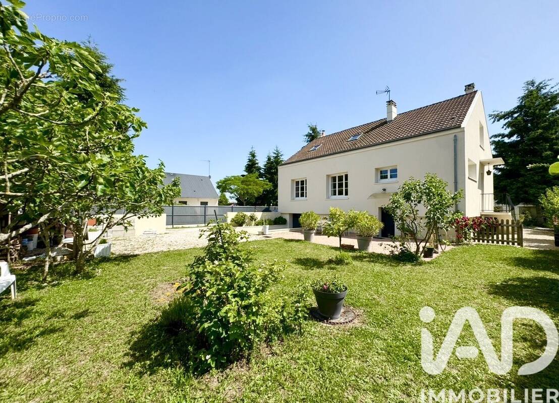 Photo 1 - Maison à SAINT-HILAIRE-SAINT-MESMIN