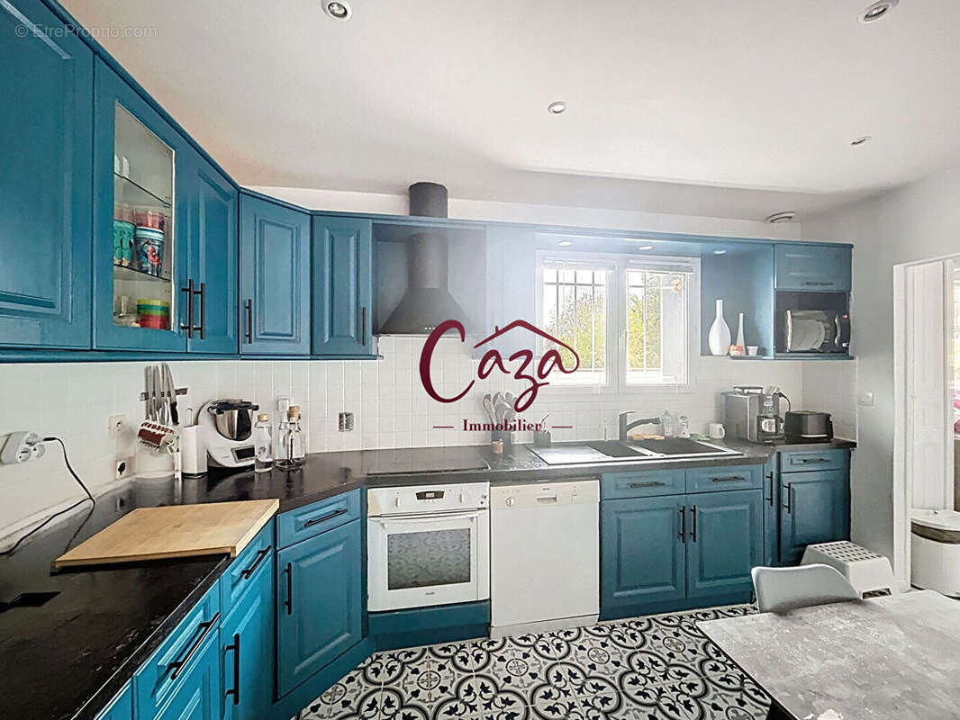 Maison à CAMBLANES-ET-MEYNAC