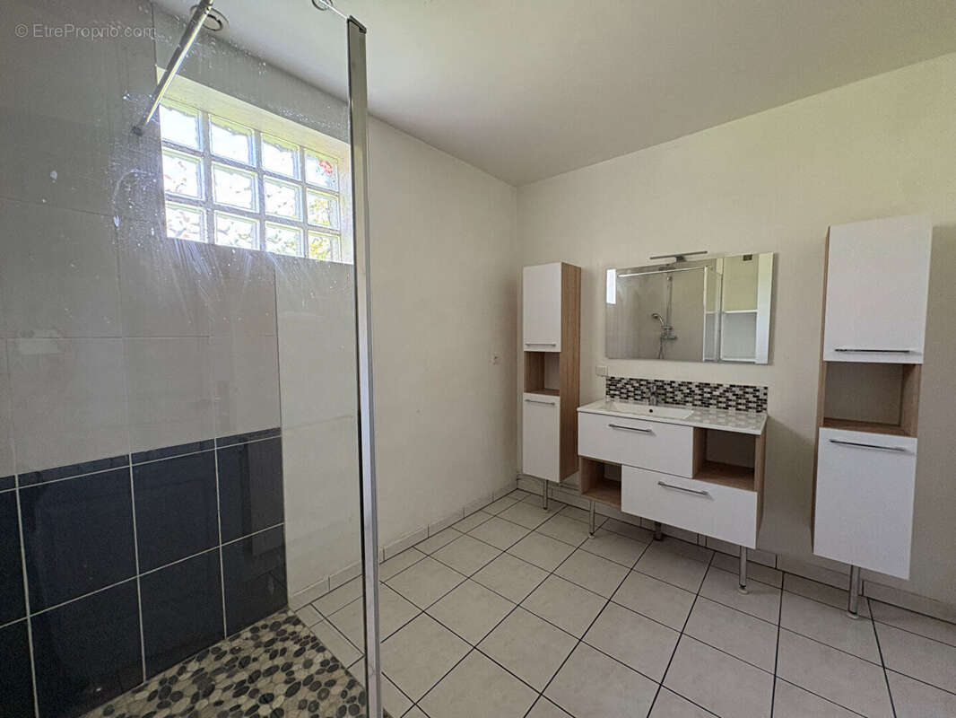 Maison à vendre - Yvetot - 149 m² - 4 chambres - Terrain 550 m² - photo 6