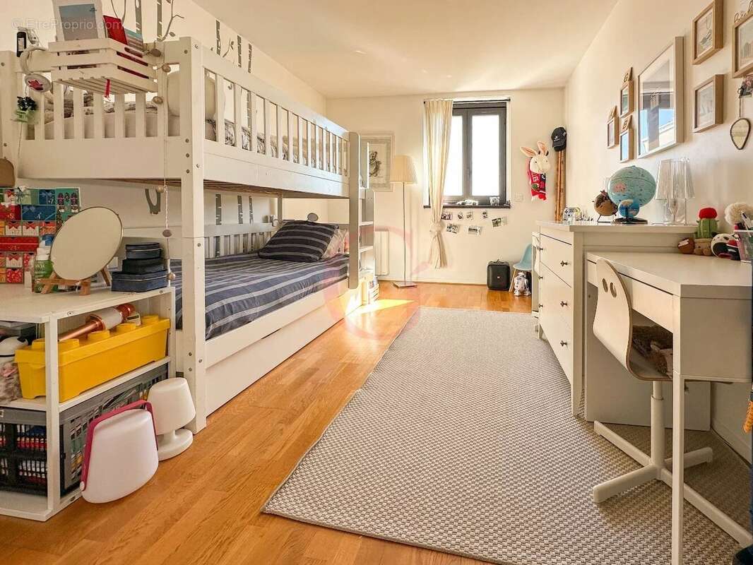 Appartement à BOURG-LA-REINE
