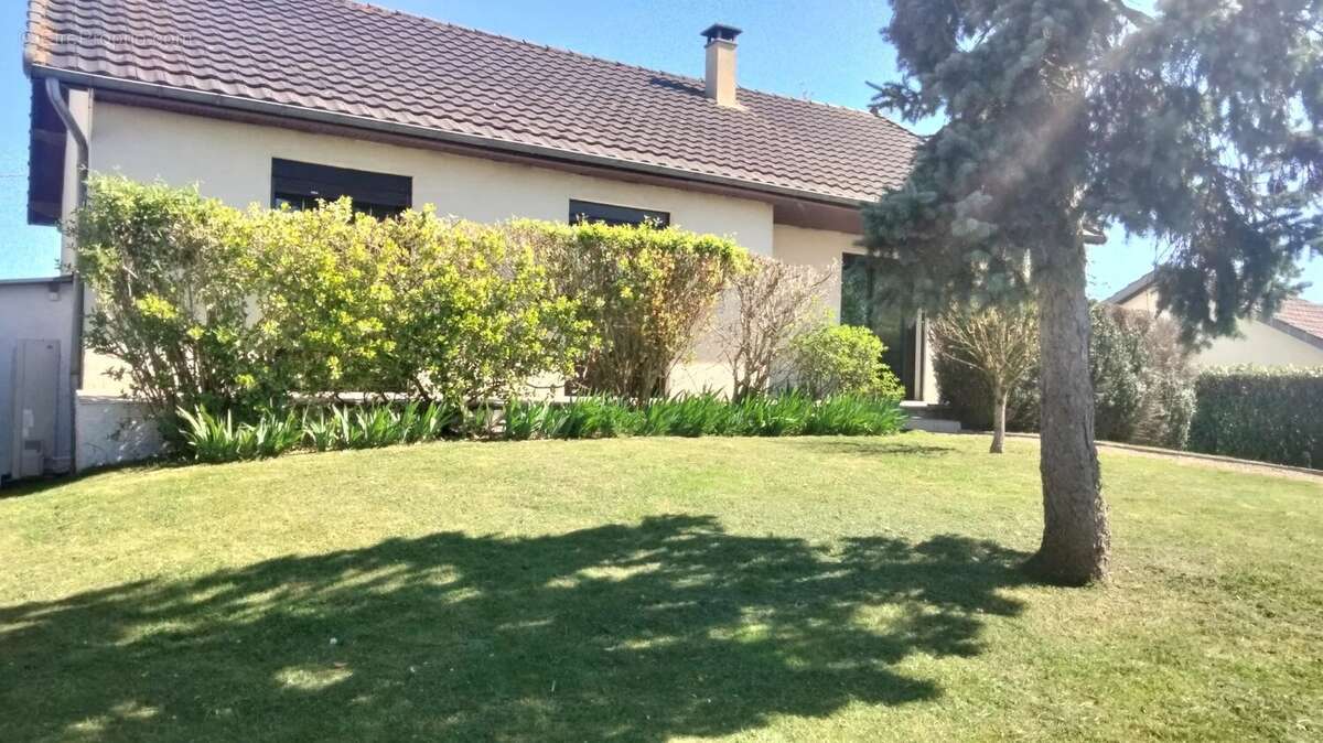 Maison à LA VILLEDIEU-DU-CLAIN